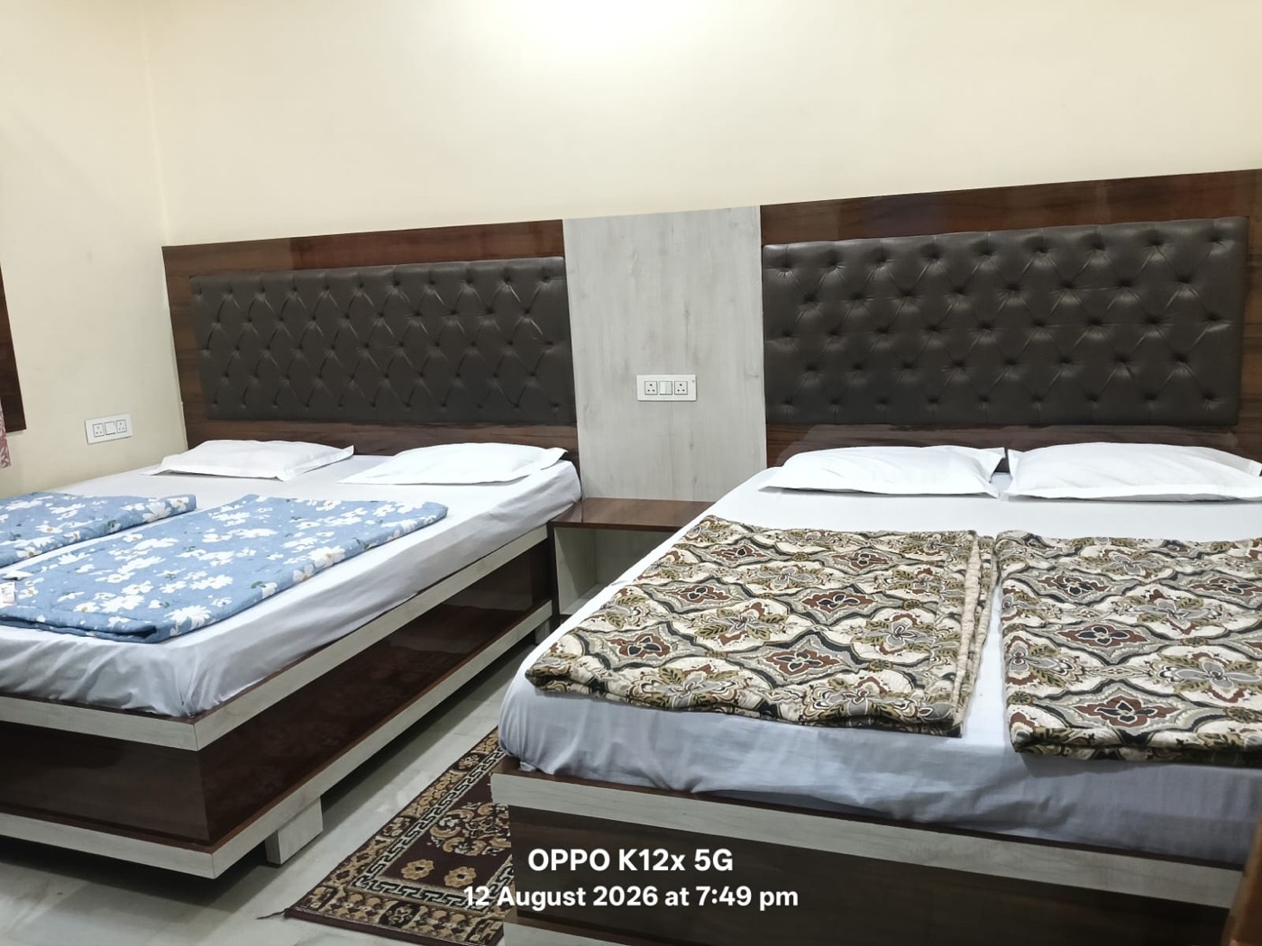 Deluxe Room beds
